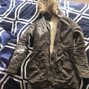 Hollister Sherpa Parka (all weather)
